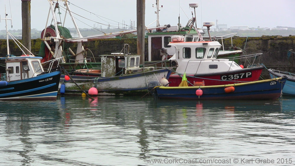 IMG_3831 2015 Cobh Cove Fort harbour fishing boats