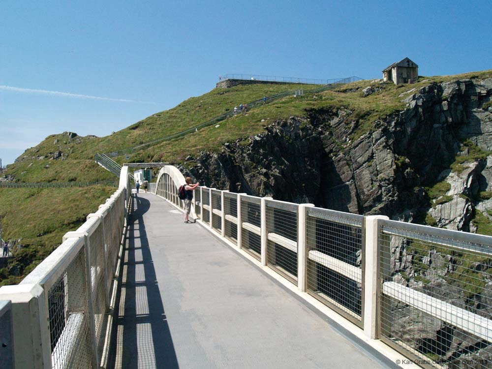 KG093099  mizen bridge