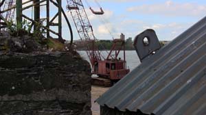 IMG_3775 2015 Passage West crane