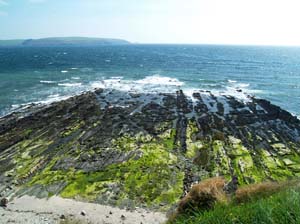 KG131007   Courtaparteen Sovereign Islands in the distance
