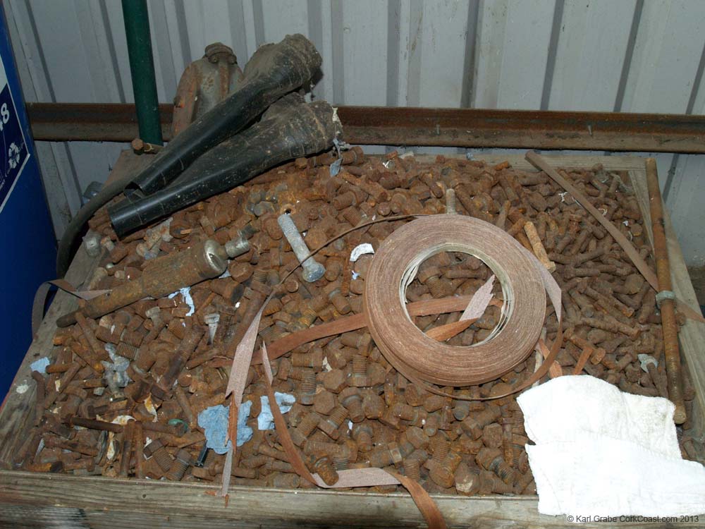 KG255032 old bolts + boots