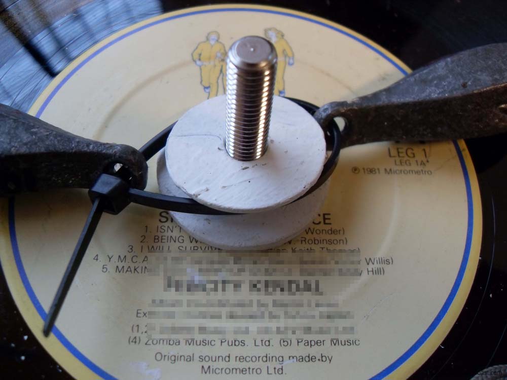 150 SDC11672 tie wrap loosly attached - wahers will hold in place 